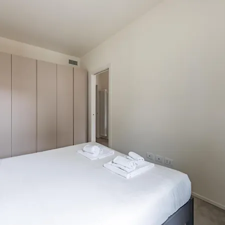We - Santa Sofia House, Duomo