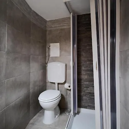 Apartment Xenia - Nuovo In Zona Tranquilla *