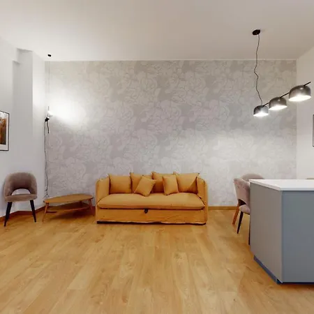 Sahi - Dei Dell'olimpo Porta Romana Apartmán