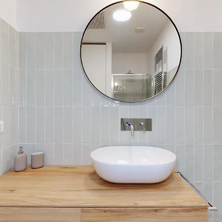 Sahi - Dei Dell'olimpo Porta Romana Apartmán