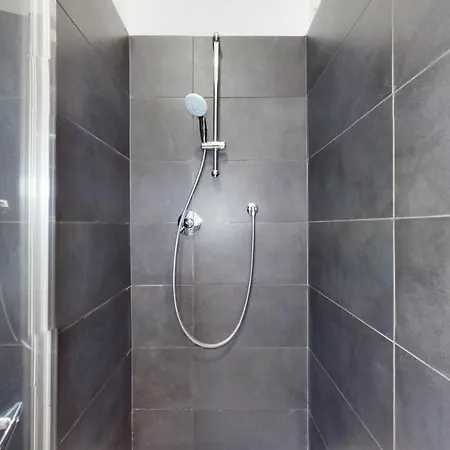 Sahi - Dei Dell'olimpo Porta Romana Apartmán *