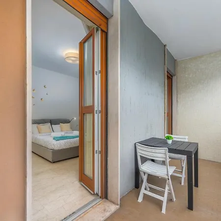 Niguarda-zara Xxl Home,two Balconies,wifi,family * Milano