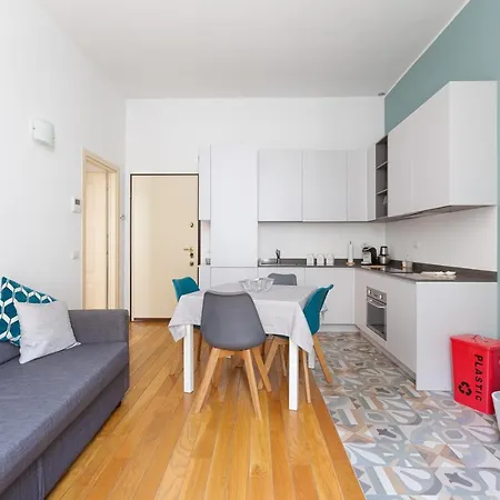 Con Balcone- Bullona District Apartament *