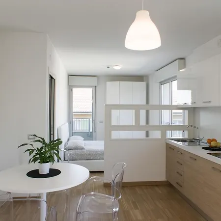 Housing32 *