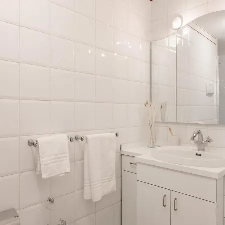 The Rent - Gorgeous Two-bedroom In Porta Nuova District