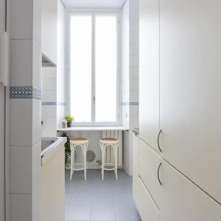 The Rent - Gorgeous Two-bedroom In Porta Nuova District