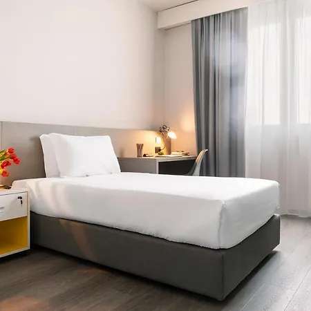 Hotel Quark 4*