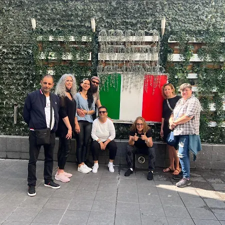 Lion & Youth Hostel Milan