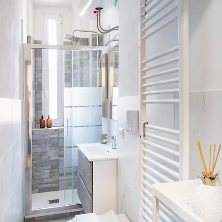 Easylife - Raffinato Ed Elegante In Porta Venezia Апартаменты *