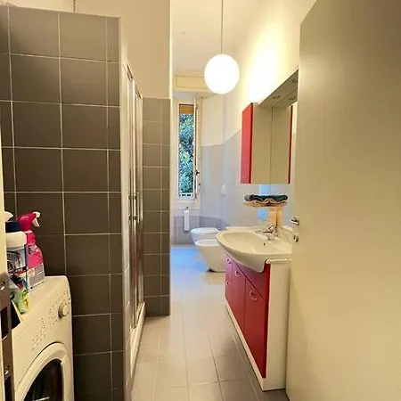 Апартаменты Modern Pretty Near Isola Zone *