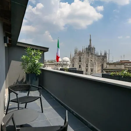 Prestige Boutique - Piazza Duomo View 4* Milan
