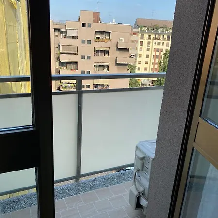Monolocale Comodo E Funzionale Sopra La Metro Turro Milan