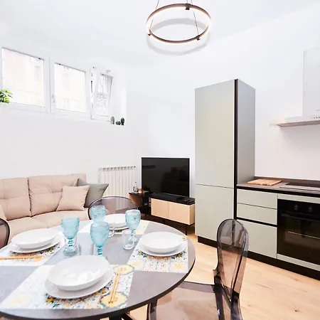 Apartamento Urban Flats Modern Few Minuts From Duomo *