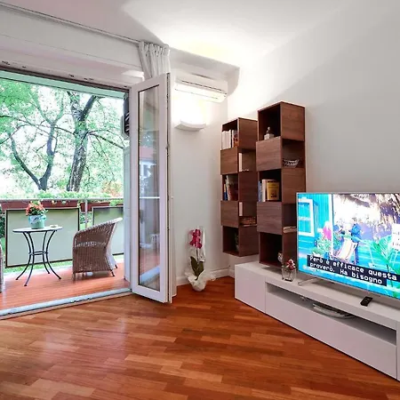 Appartamento Mico Garden View Citylife Executive *