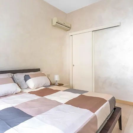 Mo30 Loreto- Duomo- Large Modern - Μιλάνο