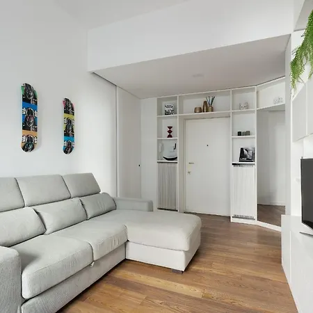 Apartment Hl - Brera, Garibaldi, Moscova, Duomo, Montenapoleone *