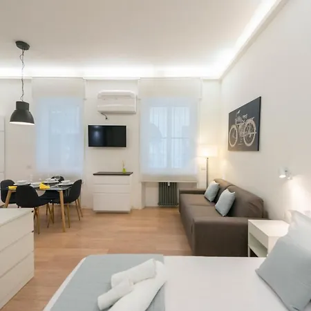 Montenapoleone 5 Min Duomo Fashion Center Apartamento