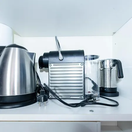 Flat 5 Min From Duomo With Park For Small Cars דירה מילאנו