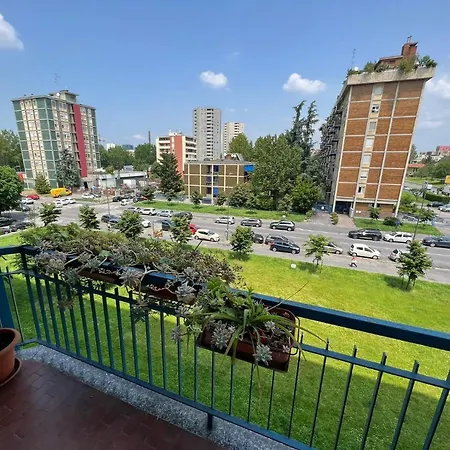 Stanza In Bicocca Πανσιόν *