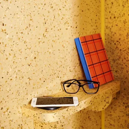 Easylife - Colorato Con Terrazzo Milan