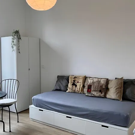 Apartment In Navigli/bocconi Mailand