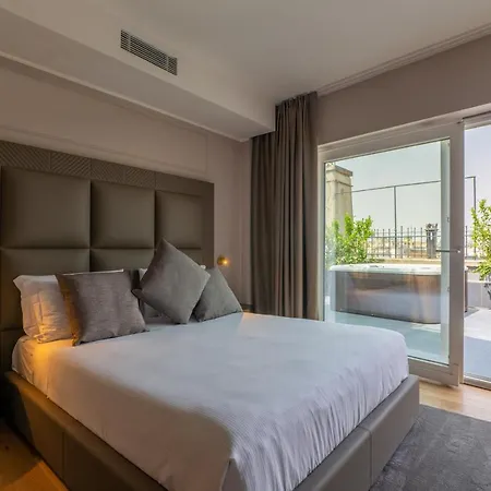 Prestige Boutique - Piazza Duomo View