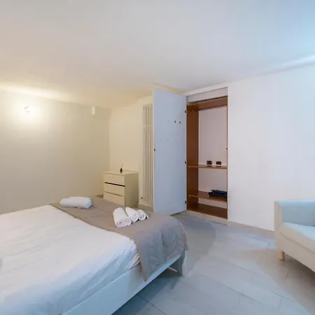 Loft - Porta Venezia - M3 Repubblica Milano