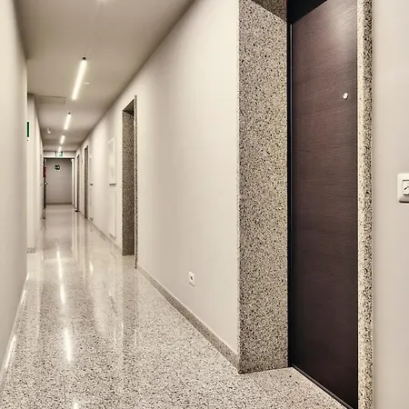 Cenisio Elyon Apartment Milan