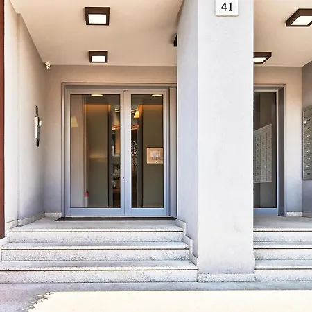 Cenisio Elyon Apartment *