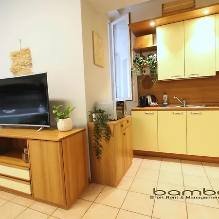 Apartment Bamboo Copernico Milan
