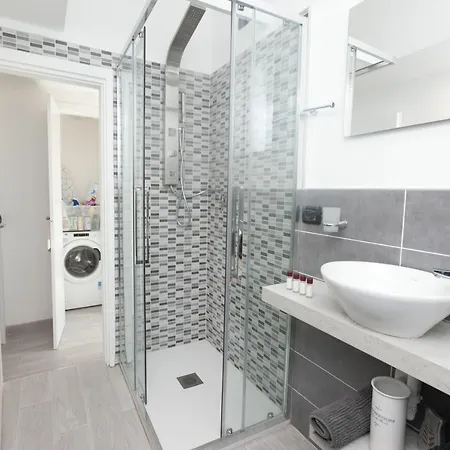 Apartmán Just Urban - Impressive 1br Penthouse In Center - Metro M2 M4 *