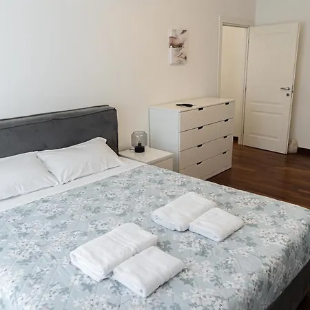 Elegante Bilocale A 15 Min Dal Duomo Apartment Mailand