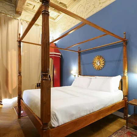 Prestige Boutique - Montenapoleone Lejlighed 4*