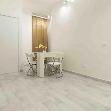 Myhome Besozzo Comfort * Milan