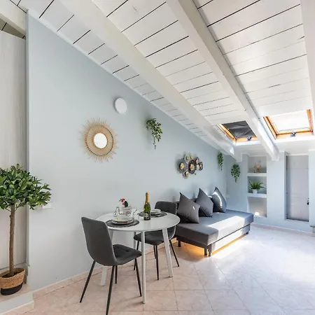 Free Parking Tiny House Wifi Netflix 15 Minuti Dal Duomo Апартаменты *