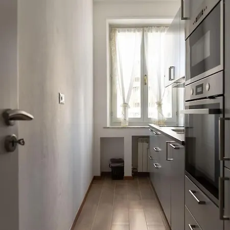 Apartament Youhosty - De Cristoforis12 Bis *