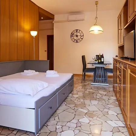 Apartament Corvetto Elyon Mediolan