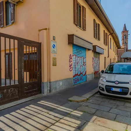 Navigli-tortona - Aesthetic * Milán