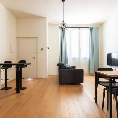 Kaizen House - Bilocale De Angeli * Milan