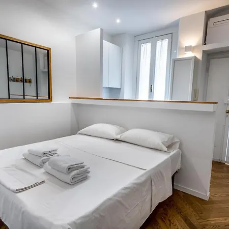 Farini 36 Monumentale District 2pax Wifi Apartment