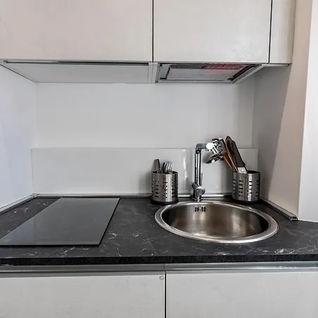 Farini 36 Monumentale District 2pax Wifi * Milan