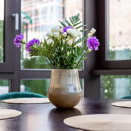 Nj & San Pietro All'orto 6 Apartment *