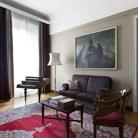 Grand Et De - The Leading Of The World 5*