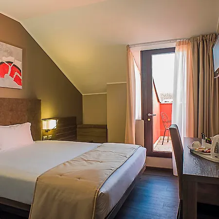 Palazzo Delle Stelline 3*