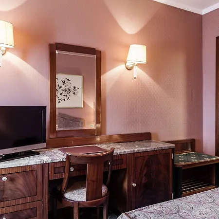 Ξενοδοχείο Doria Grand 4*