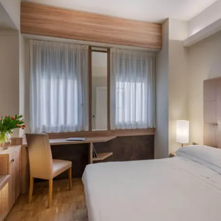 Ariston 4*