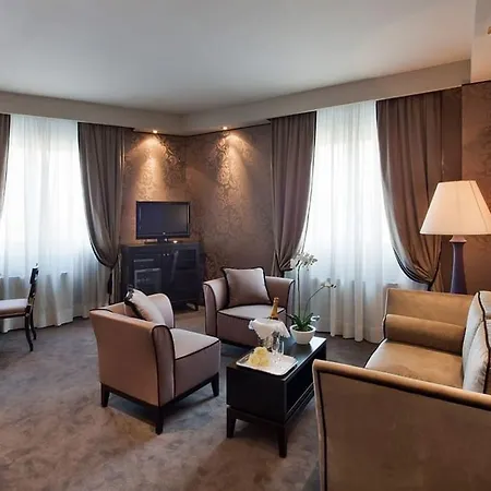 Mozart 4* Milán