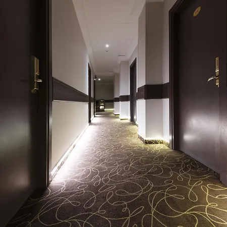 孟特比安科莫肯巴酒店