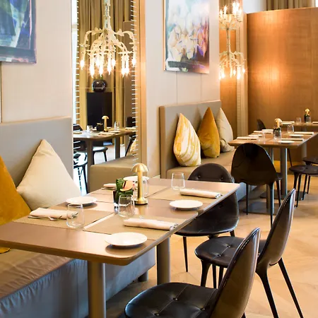 Hotel Rosa Grand - Starhotels Collezione Milán
