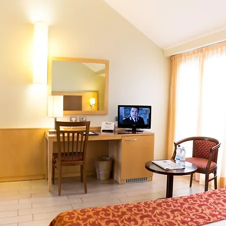 Hotel Mokinba Cristallo 3*